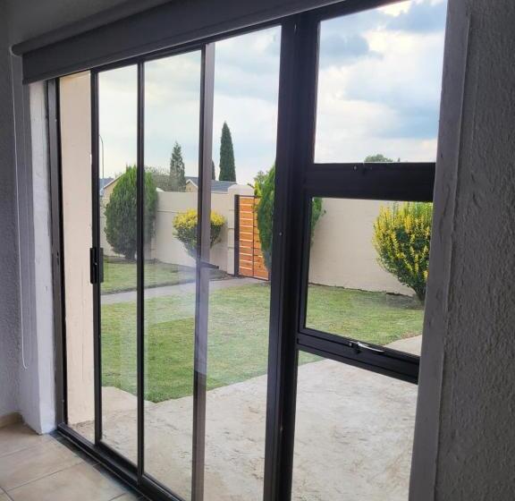 חדר סטנדרט, M & N Guest House