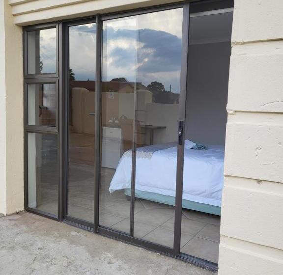 חדר סטנדרט, M & N Guest House