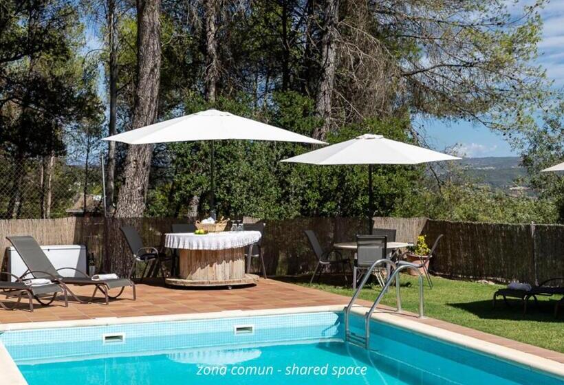 带1个卧室的带阳台的公寓, Masia Aubareda