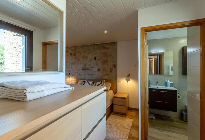 带1个卧室的带阳台的公寓, Masia Aubareda