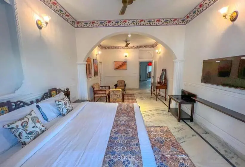 Superior-huone King-vuode, Dyore House By Bharat Mahal Palace
