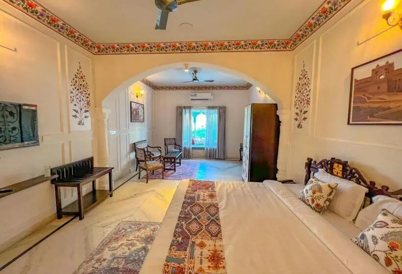 Superior-huone King-vuode, Dyore House By Bharat Mahal Palace