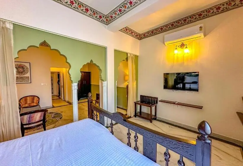 Superior-huone King-vuode, Dyore House By Bharat Mahal Palace