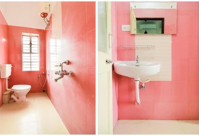 스탠다드 룸 킹사이즈 침대, Suncity Homes Bhubaneswar By Morservices