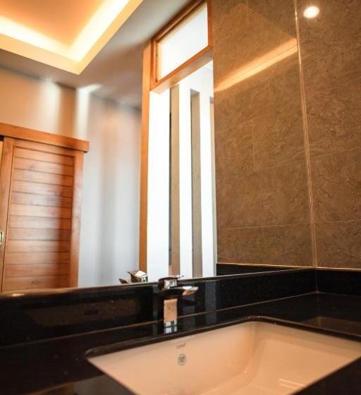 디럭스 룸, Huan Chom Jan Hometel At Lampang