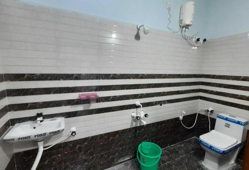 غرفة قياسية, Oyo Sg Trinetra Residency