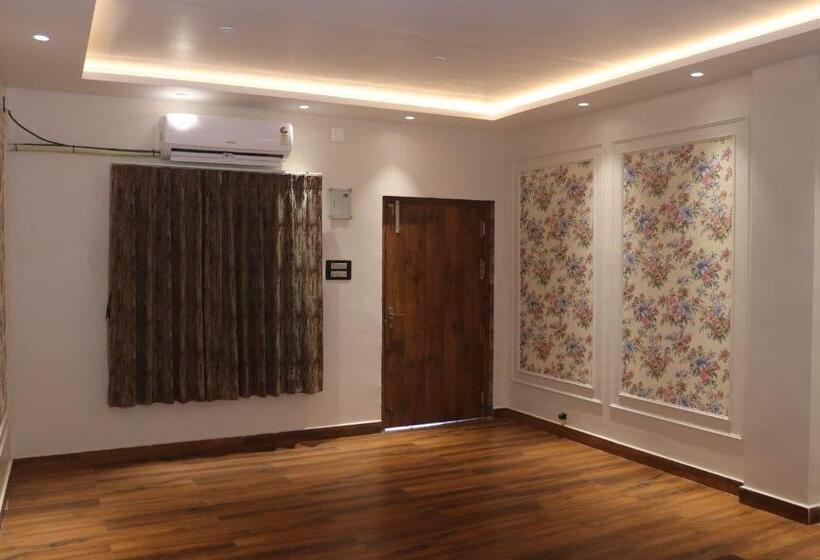 带大床的标准间, Birsha Munda Guest House