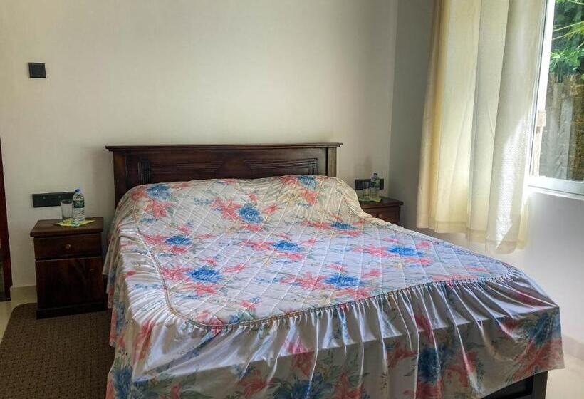 חדר סטנדרט, Queen S Villa