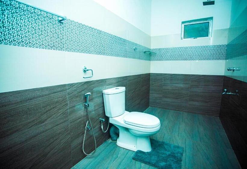 חדר דלוקס, Queen S Villa