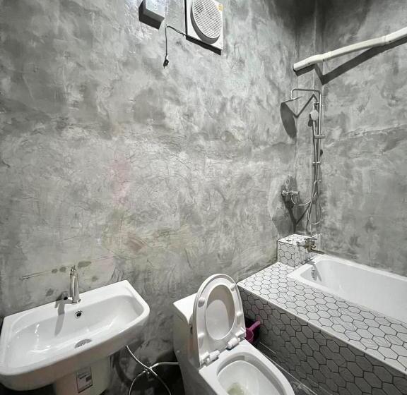 غرفة قياسية مطلة على الجبل, Lanlom Cafe&huaikon Homestay