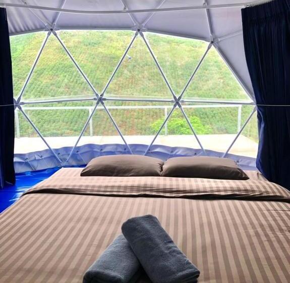 كوخ قياسي, Lanlom Cafe&huaikon Homestay