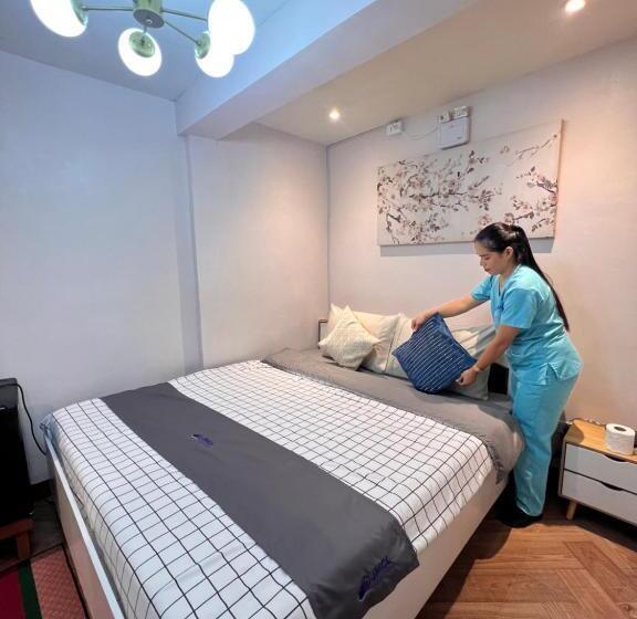 패밀리 룸, Jmcl Residences