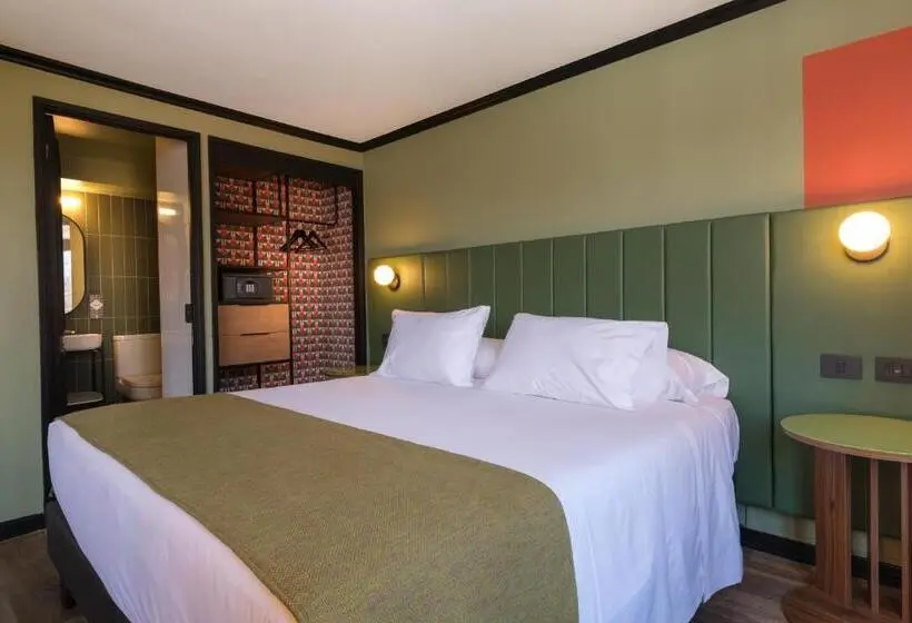 استودیوی استاندارد, Apt Serviced Apartments Santiago