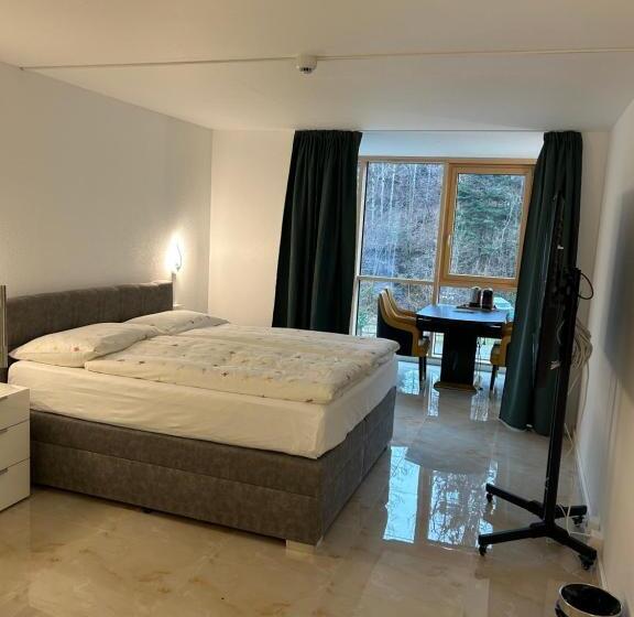 Standardzimmer Kingsize Bett, Crystal Vista