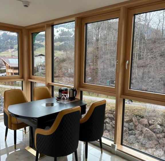 Standardeinzelzimmer, Crystal Vista