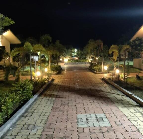 חדר דחוקס עם מיטת קינג, Footprint Jungle Resort