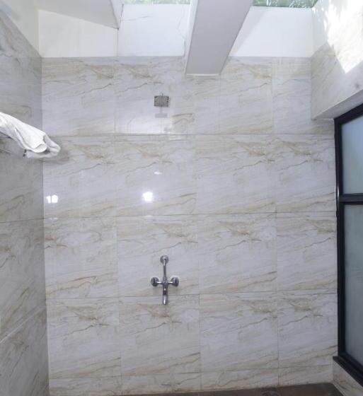 חדר דחוקס עם מיטת קינג, Footprint Jungle Resort