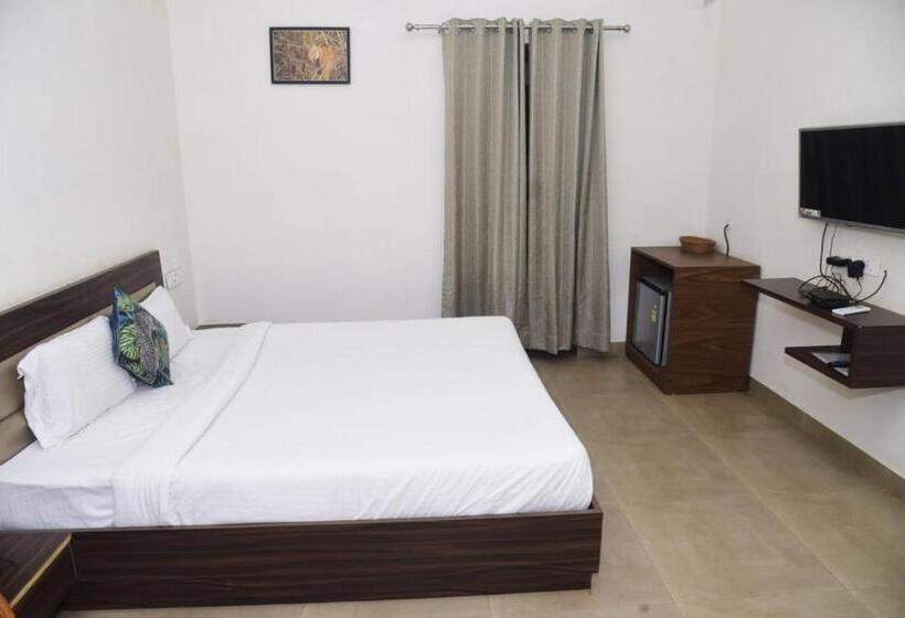 חדר דחוקס עם מיטת קינג, Footprint Jungle Resort