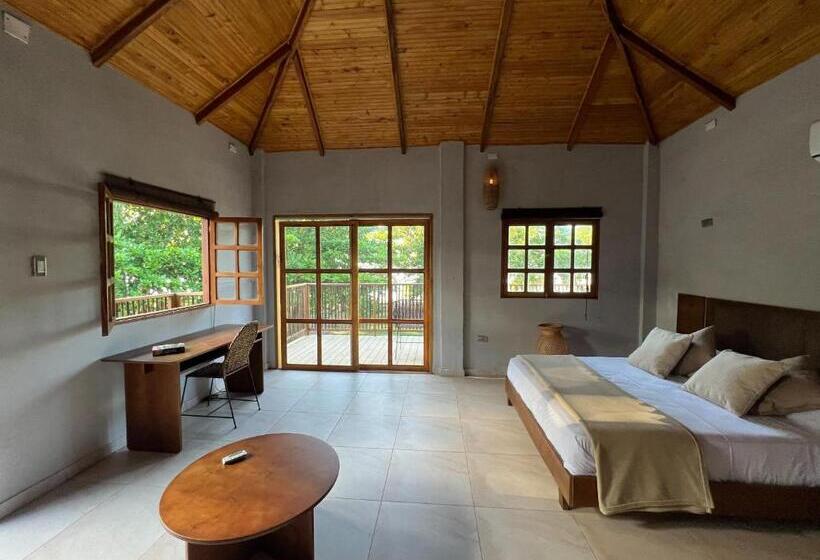 חדר דלוקס לארבעה, Gavia   Rio Y Mar