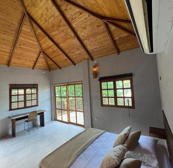 חדר דלוקס לארבעה, Gavia   Rio Y Mar