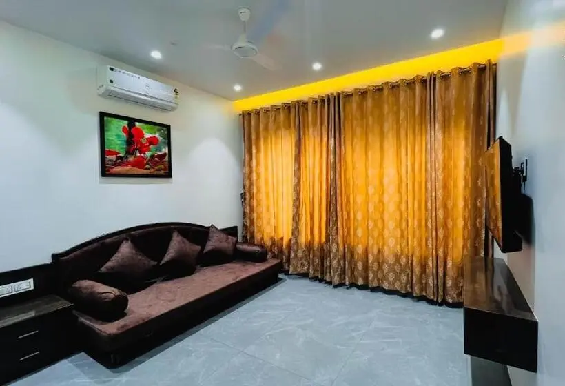 Sviitti King-vuode, Gulmohar Resort & Spa