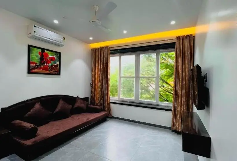 Sviitti King-vuode, Gulmohar Resort & Spa