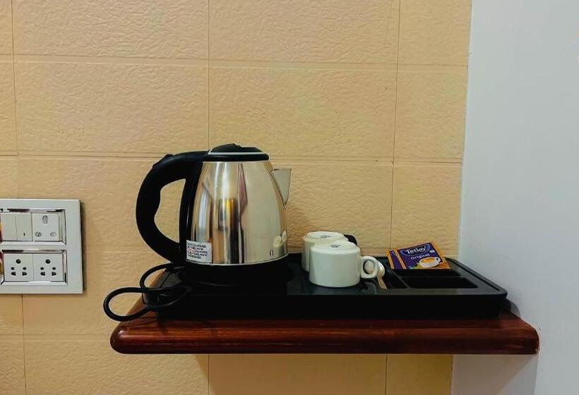 デラックスルーム, Gulmohar Resort & Spa