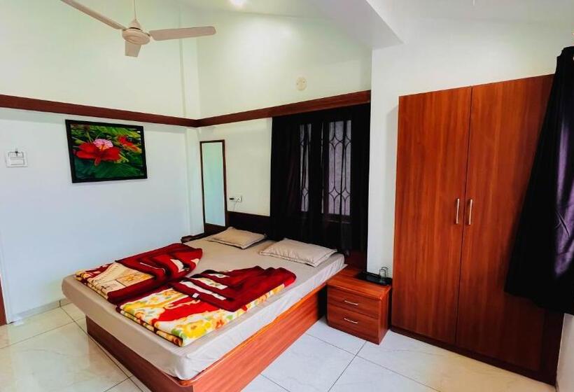 マウンテンビューデラックスルーム, Gulmohar Resort & Spa