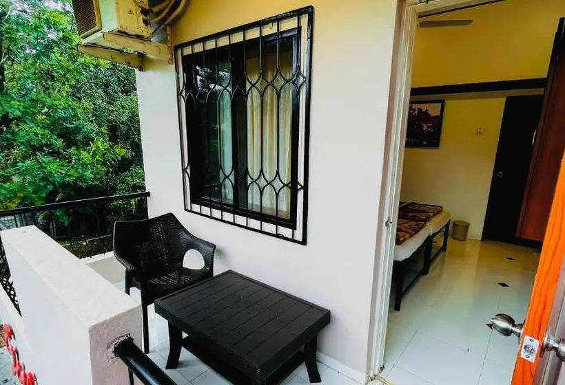 Deluxe-huone, Gulmohar Resort & Spa