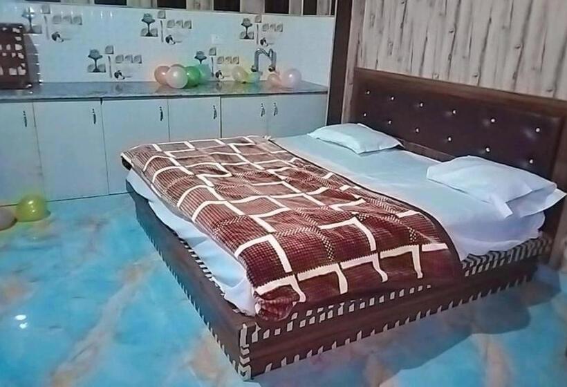 Трехместный Номер Классика, Oyo The Grand Soron