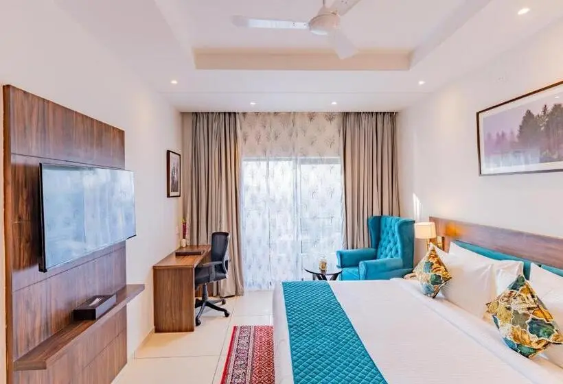 バルコニー付きスタンダードルーム, Regenta Place Morni Hills Panchkula
