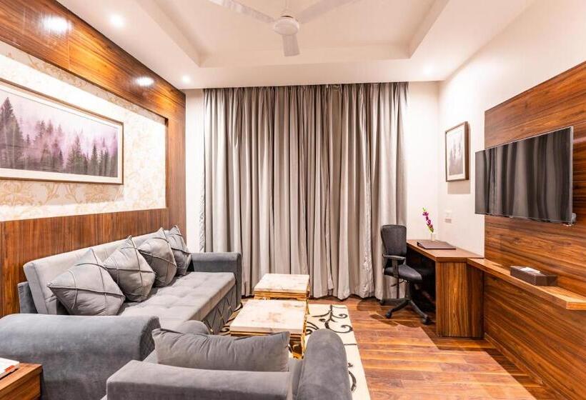 スイート, Regenta Place Morni Hills Panchkula