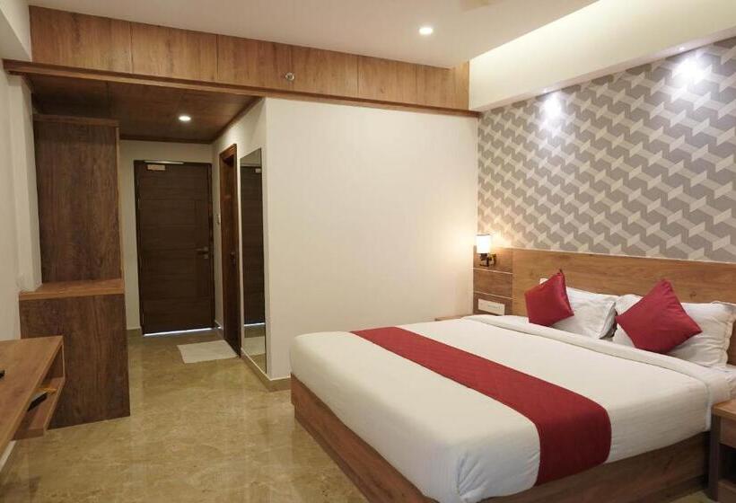 Номер Deluxe, Vkj Inn Aluva