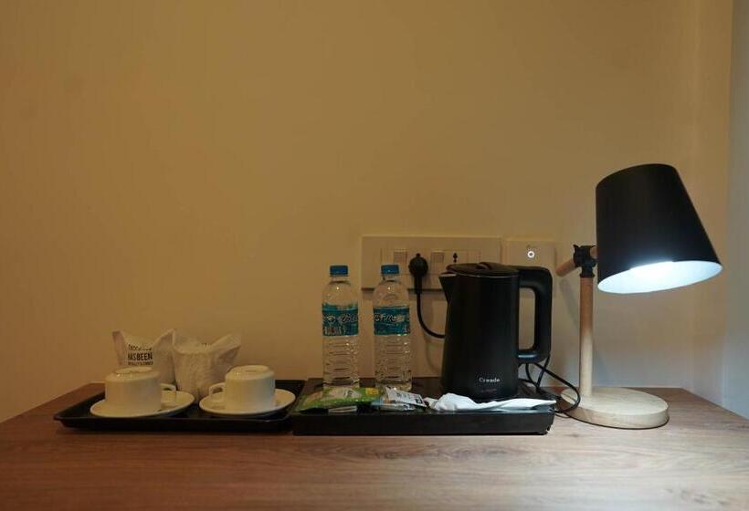 Номер Deluxe, Vkj Inn Aluva