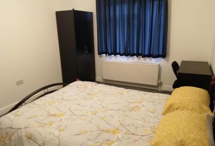 Deluxe Rum, Ingramhub