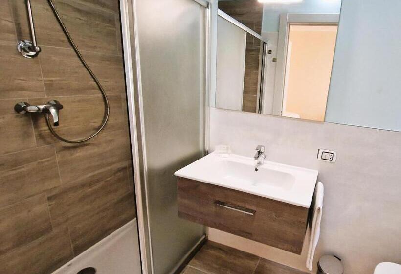 اتاق استاندارد یک نفره, La Corte Del Maggiore