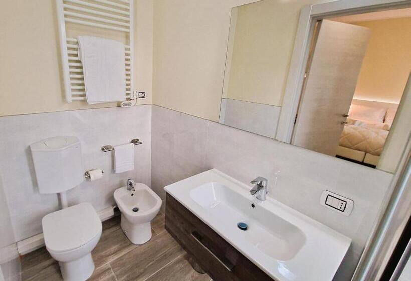 Superior Room with Terrace, La Corte Del Maggiore