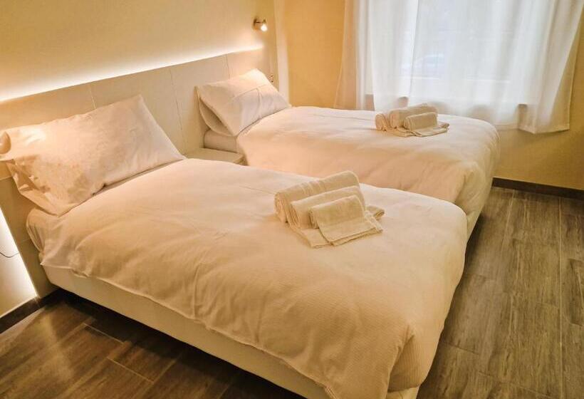 اتاق استاندارد برای معلولان, La Corte Del Maggiore