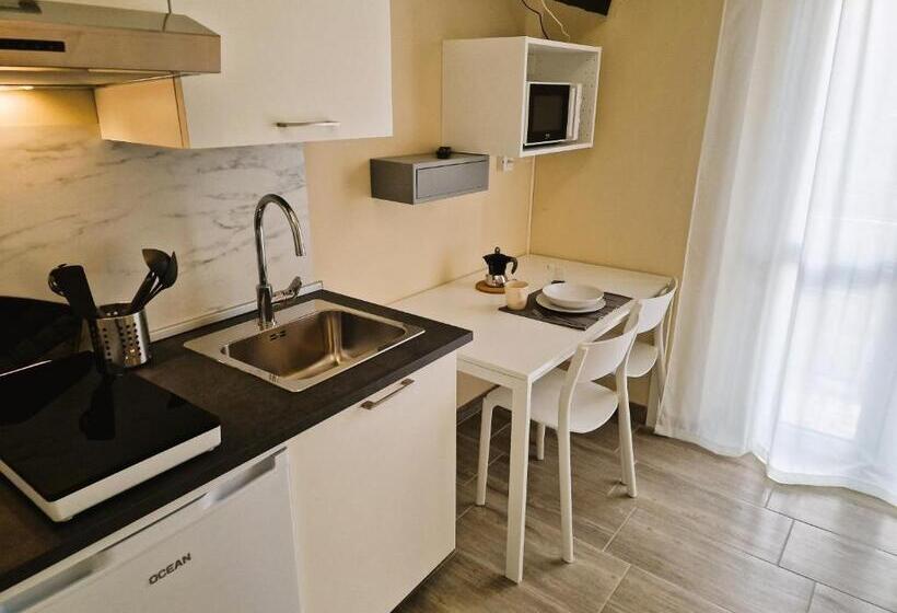 اتاق استاندارد یک نفره, La Corte Del Maggiore