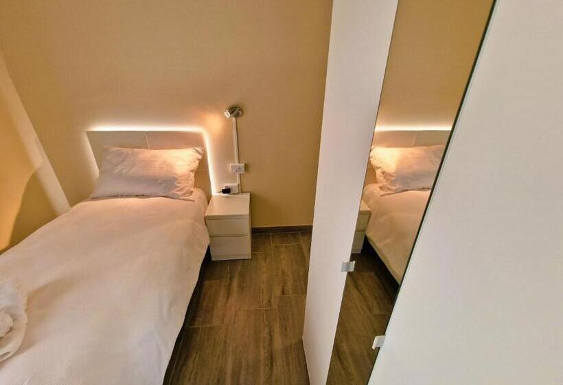 اتاق استاندارد یک نفره, La Corte Del Maggiore