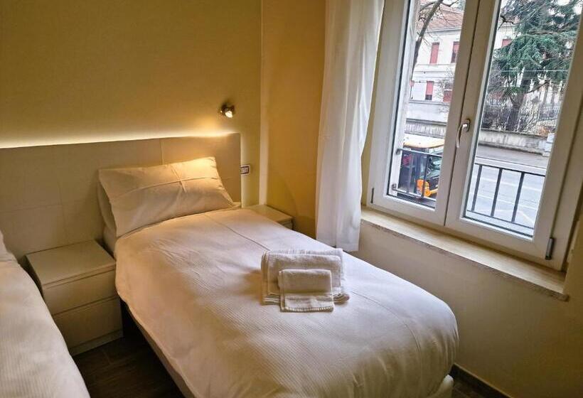 اتاق استاندارد, La Corte Del Maggiore