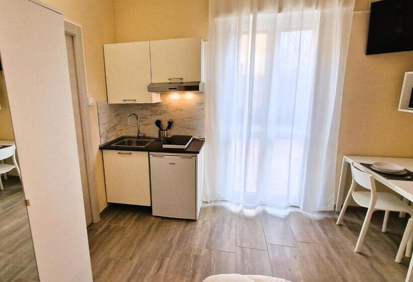 Superior Room with Terrace, La Corte Del Maggiore