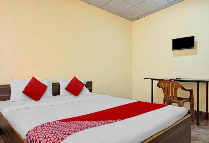 三人经典房间, Oyo 82081 Hotel Sunrise