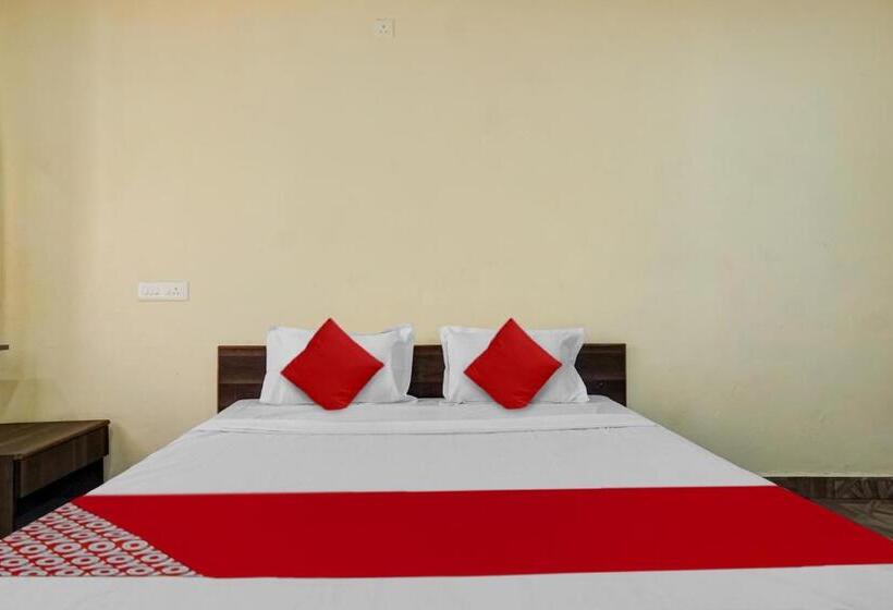 三人经典房间, Oyo 82081 Hotel Sunrise