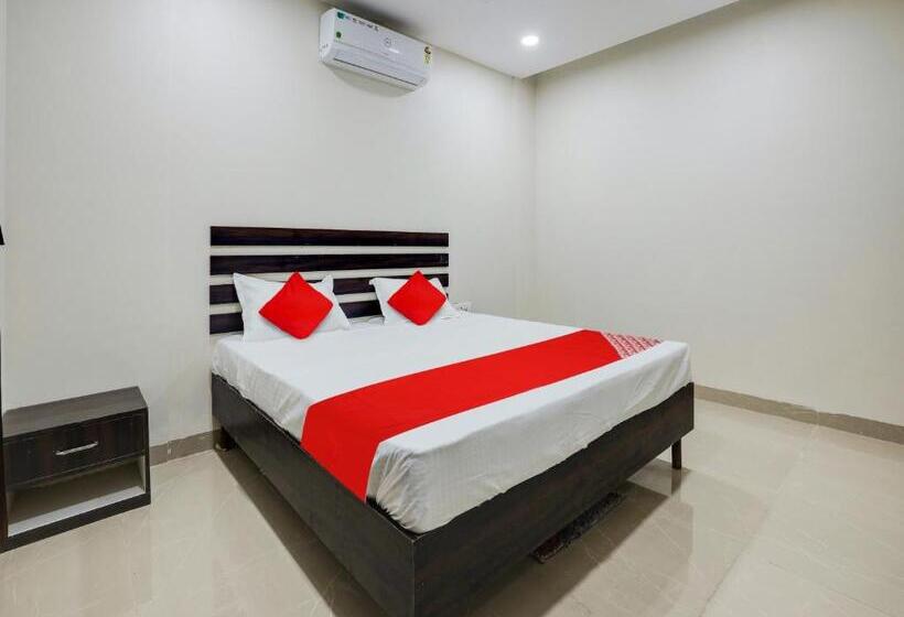 חדר קלאסי לשלושה, Oyo Hotel Deepali Inn