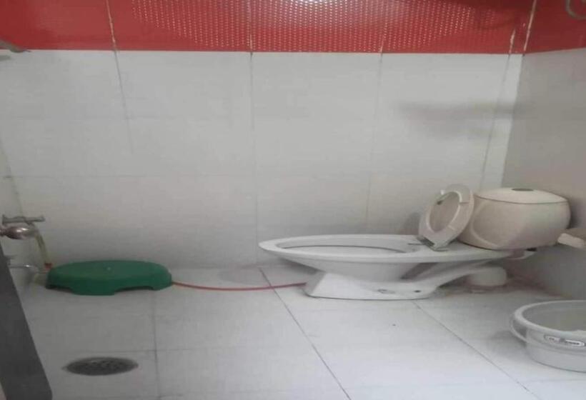 三人经典房间, O Shyam Utsav