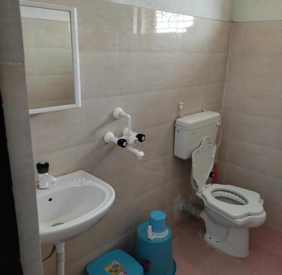 Номер Стандарт, Madhavji Villa