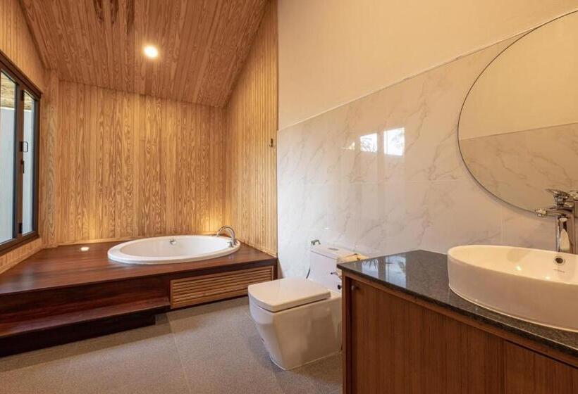 Номер Стандарт с Гидромассажем, Thammachard29 Resort Baangrood