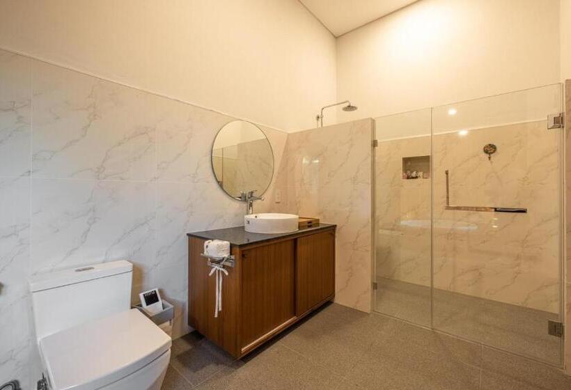 Номер Стандарт с Балконом, Thammachard29 Resort Baangrood