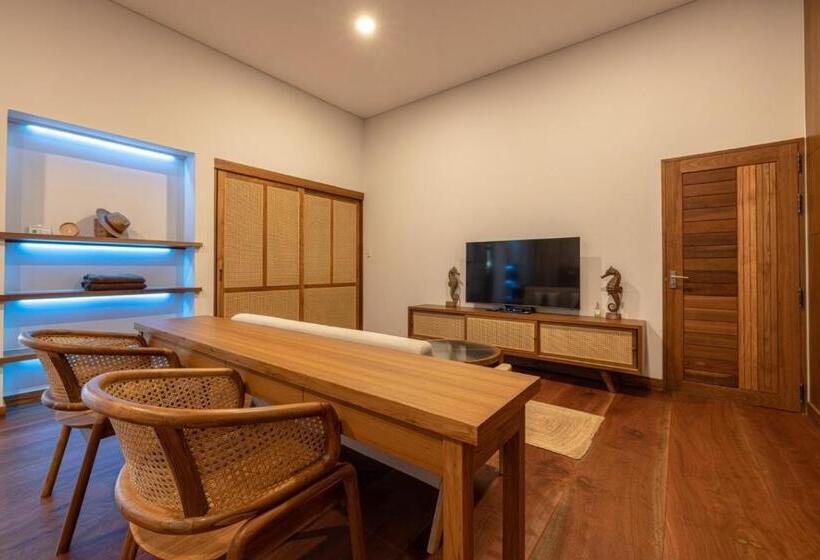 Номер Стандарт с Балконом, Thammachard29 Resort Baangrood